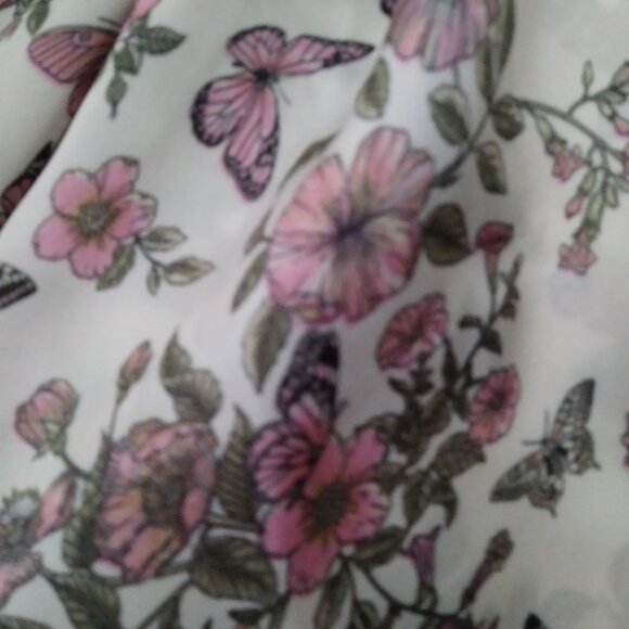 Anne Klein Floral Pink and White Scarf - Picture 5 of 11